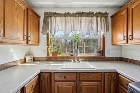 59 Harvey Lake Road Northwood NH 03261