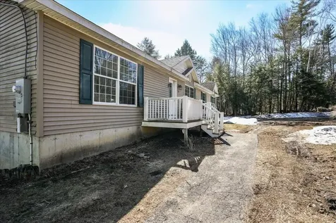 59 Harvey Lake Road Northwood NH 03261