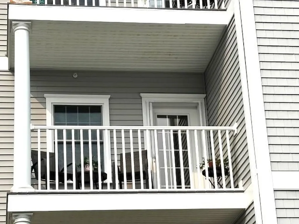 7 Sterling Hill Lane Exeter NH 03833