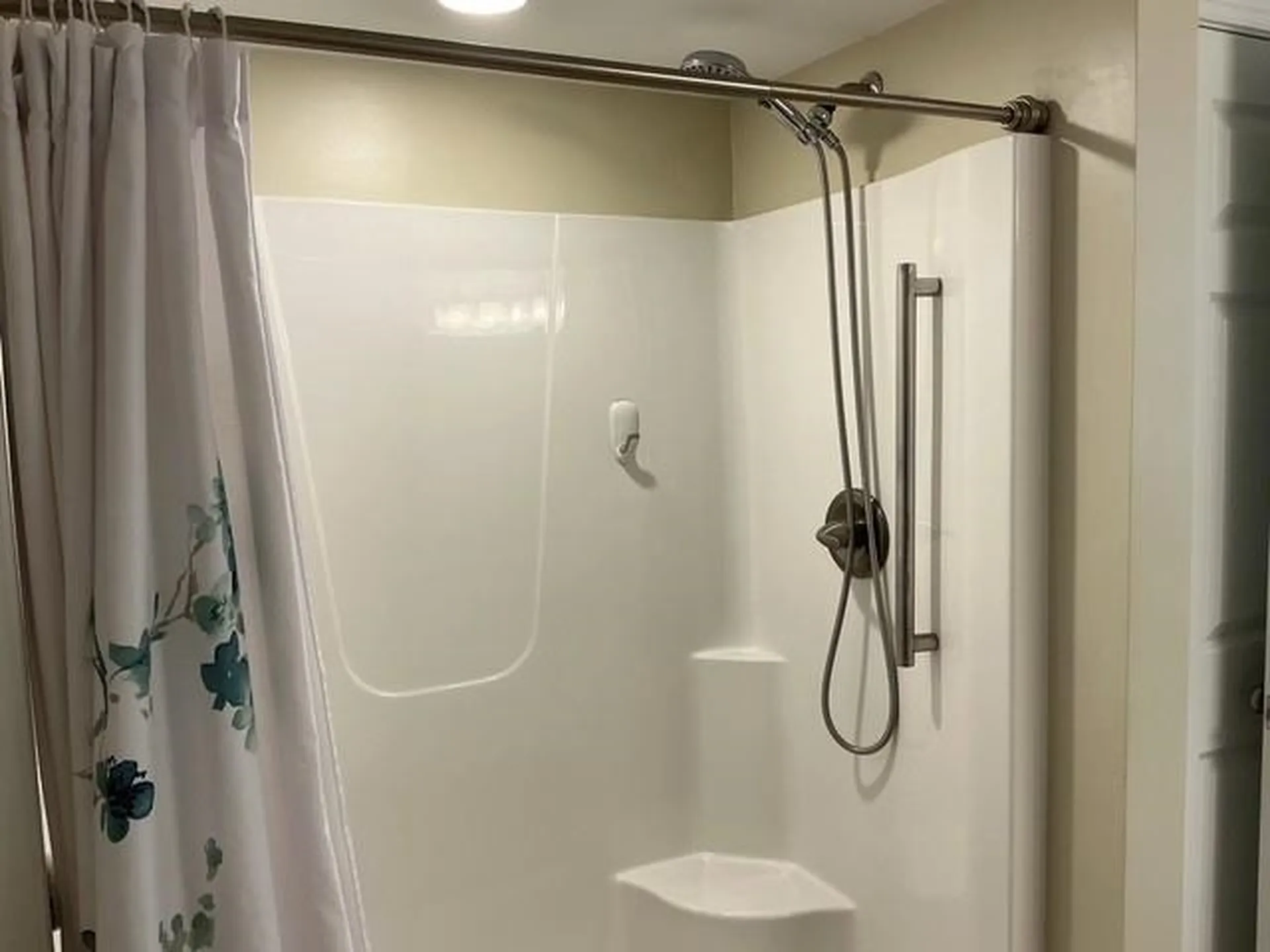 7 Sterling Hill Lane Exeter NH 03833