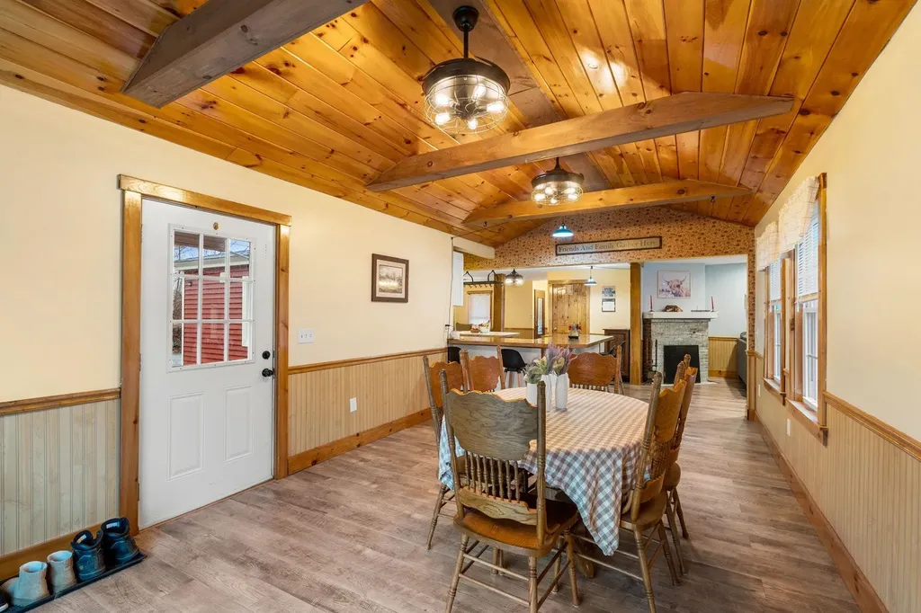 11 Hubbard Hill Road Greenville NH 03048