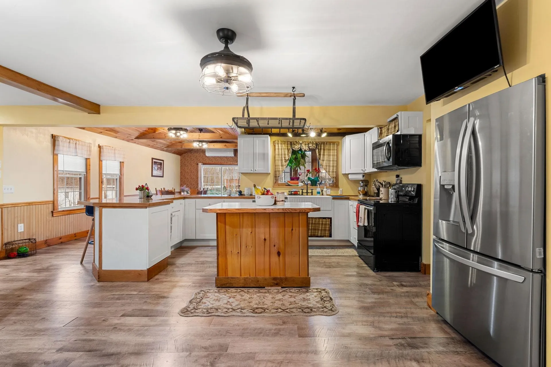 11 Hubbard Hill Road Greenville NH 03048