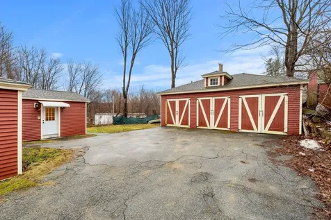 11 Hubbard Hill Road Greenville NH 03048