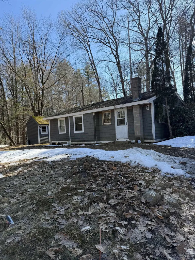 92 Cole Road Northwood NH 03261
