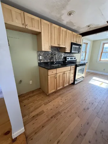 92 Cole Road Northwood NH 03261