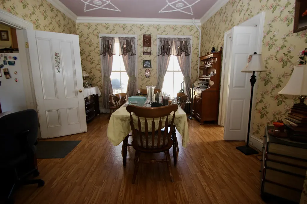 28 Carver Street Brandon VT 05733