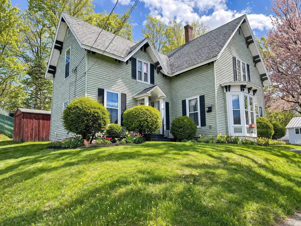 28 Carver Street Brandon VT 05733