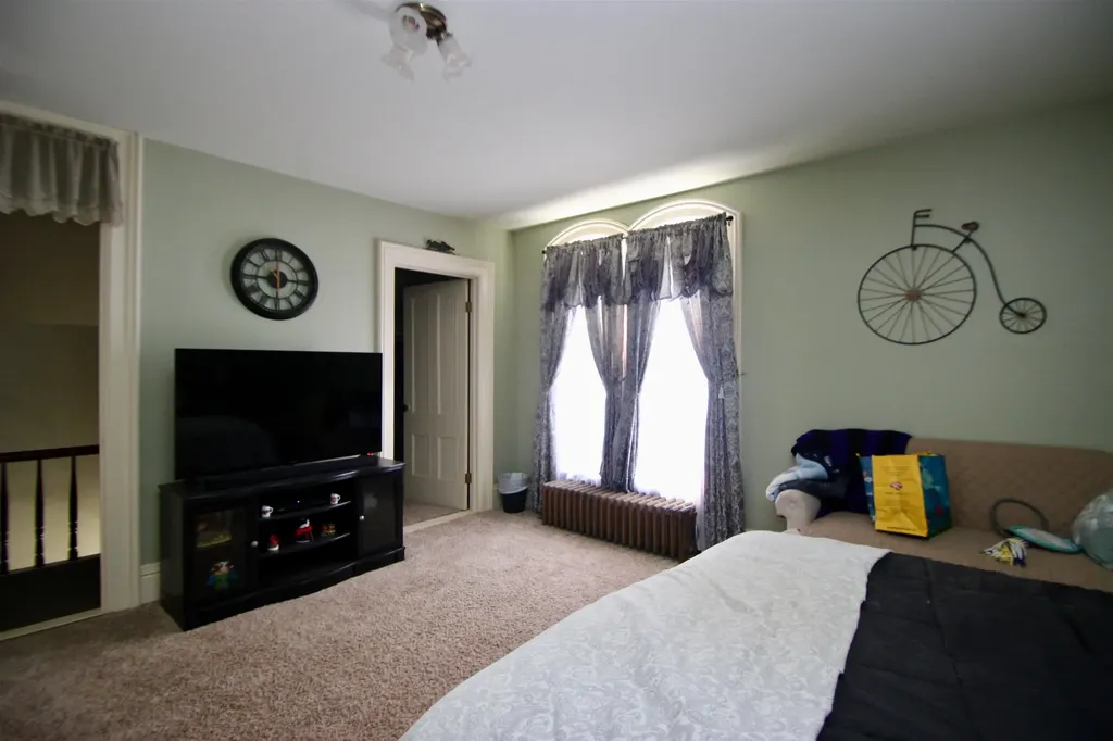 28 Carver Street Brandon VT 05733