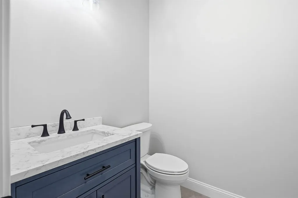 80 Hatch Corner Road Meredith NH 03253