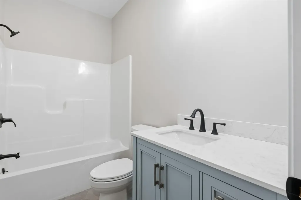 80 Hatch Corner Road Meredith NH 03253