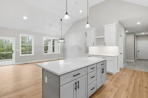 80 Hatch Corner Road Meredith NH 03253