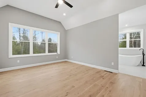 80 Hatch Corner Road Meredith NH 03253