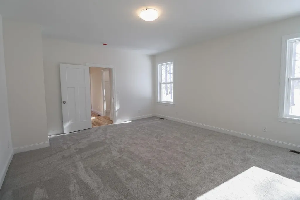 28 Summerwind Place Greenland NH 03840