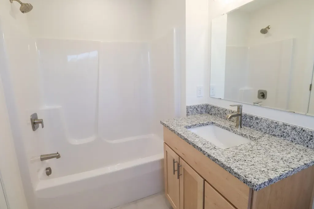 28 Summerwind Place Greenland NH 03840