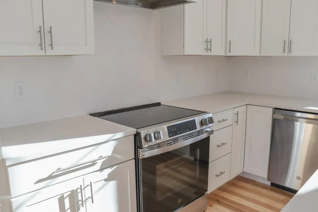 28 Summerwind Place Greenland NH 03840