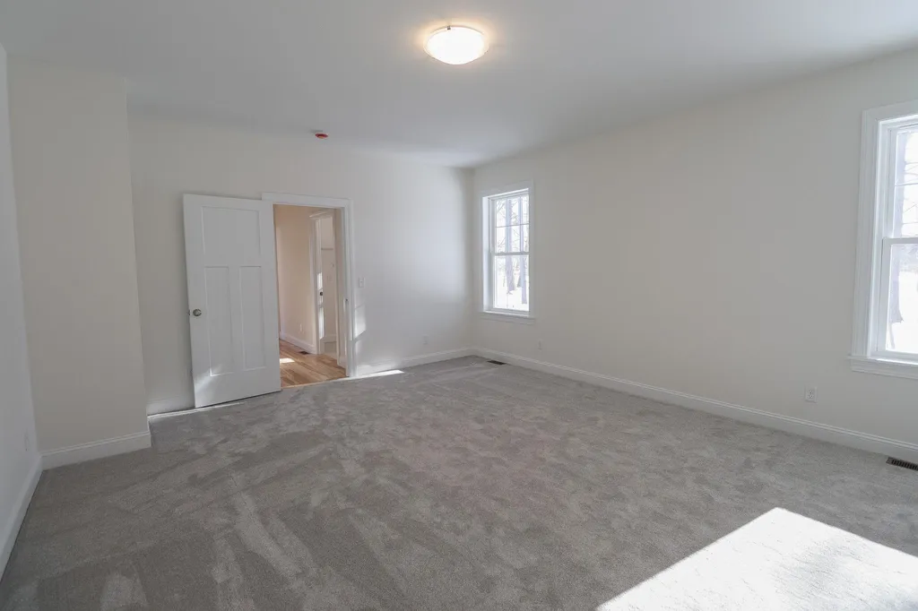 28 Summerwind Place Greenland NH 03840