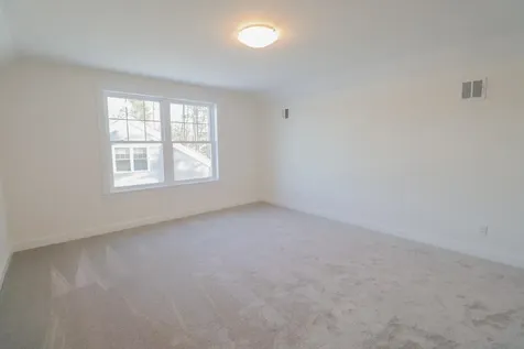 28 Summerwind Place Greenland NH 03840