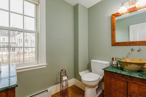 69 Court Street Exeter NH 03833