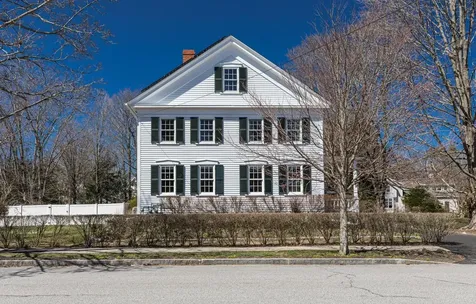 69 Court Street Exeter NH 03833