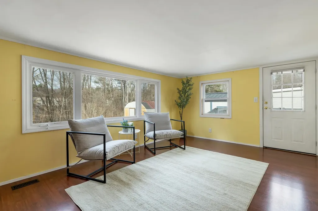 11 A Street Seabrook NH 03874