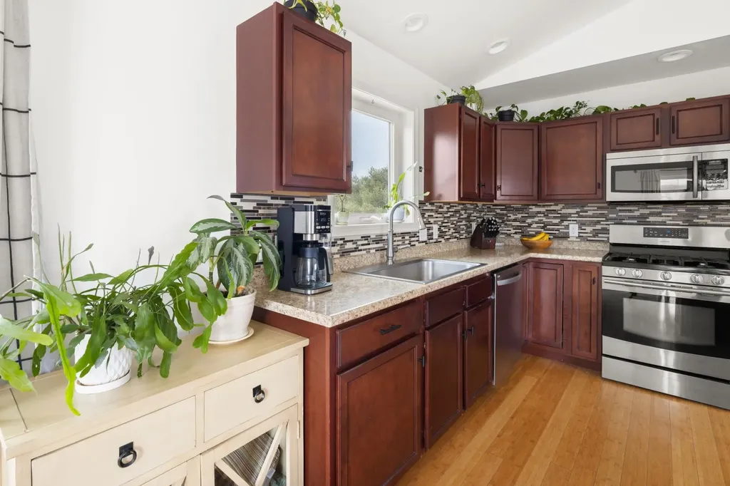 68 Ferguson Road Fairfax VT 05454