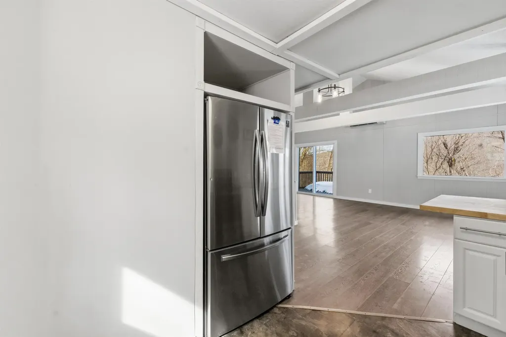 25 Hilltop Drive Newbury NH 03255