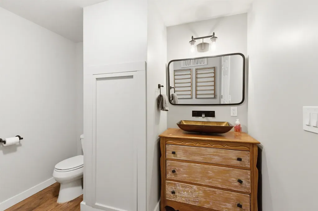 25 Hilltop Drive Newbury NH 03255