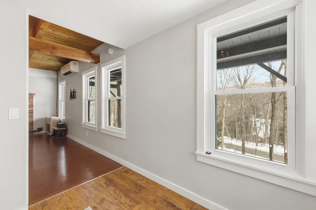 25 Hilltop Drive Newbury NH 03255