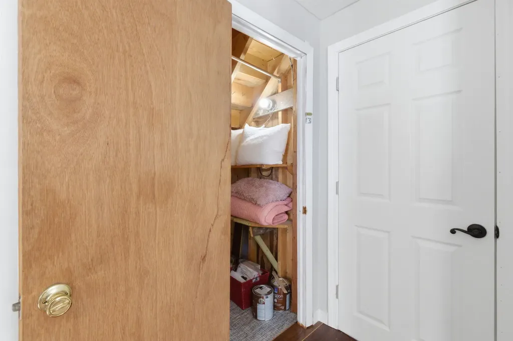 25 Hilltop Drive Newbury NH 03255