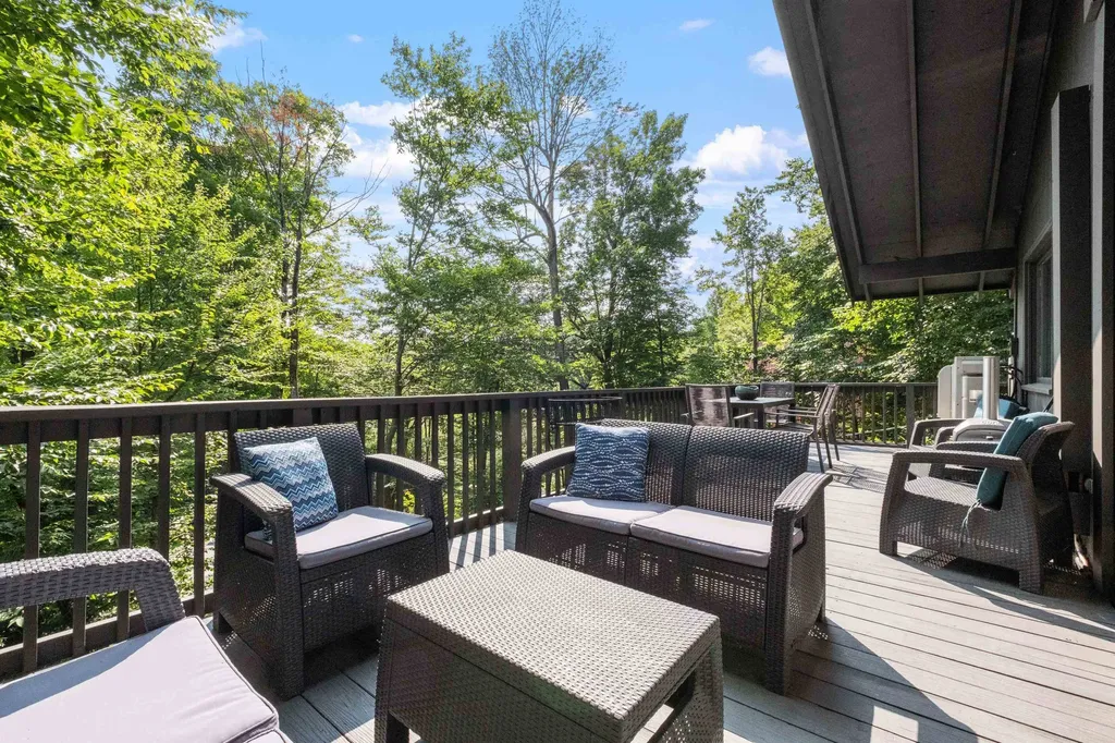 25 Hilltop Drive Newbury NH 03255