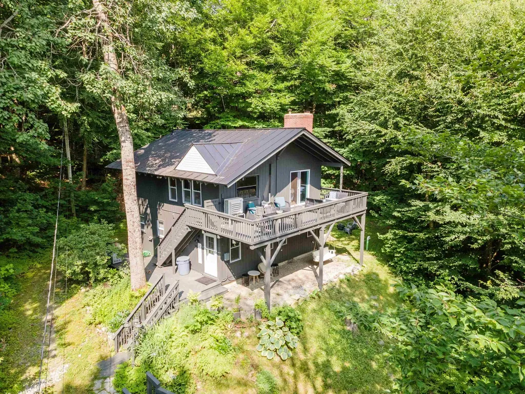 25 Hilltop Drive Newbury NH 03255