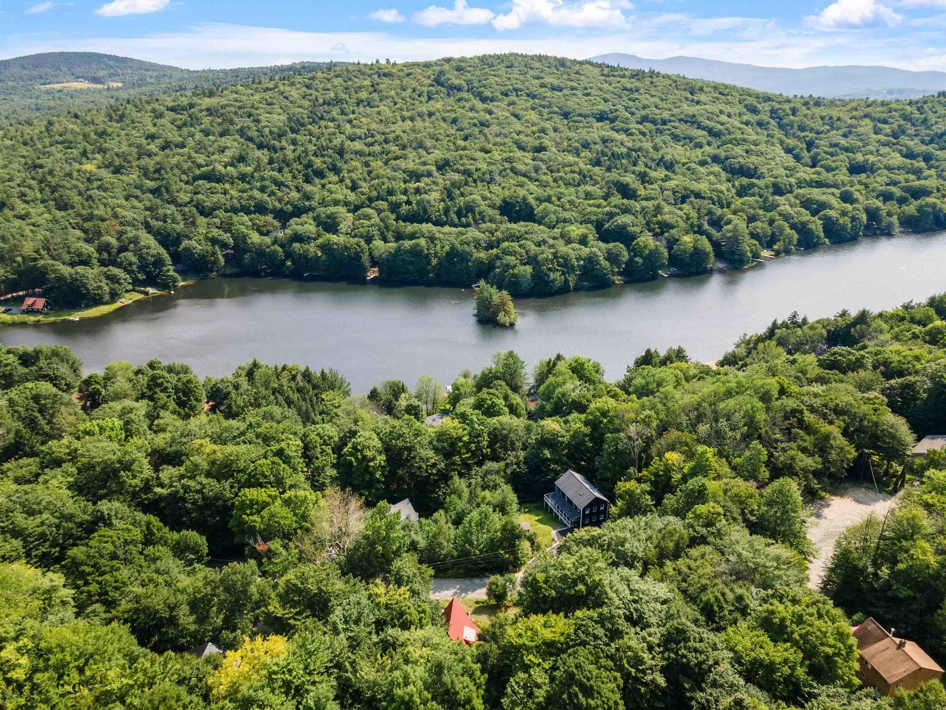 25 Hilltop Drive Newbury NH 03255