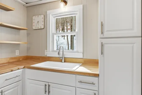 25 Hilltop Drive Newbury NH 03255