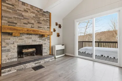25 Hilltop Drive Newbury NH 03255