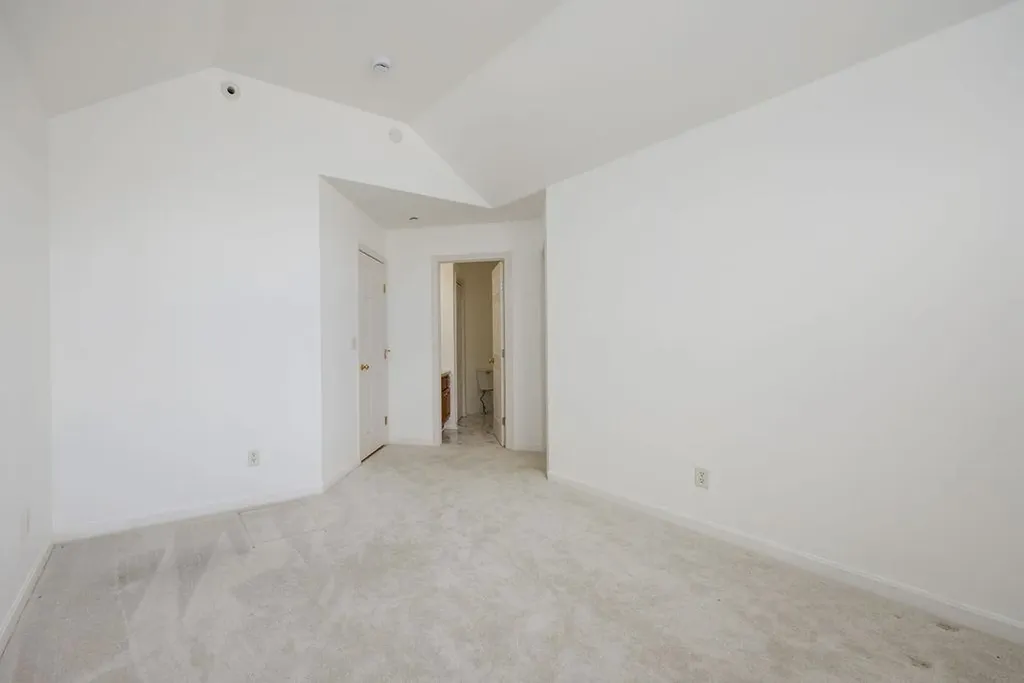 78 Apple Blossom Drive Lebanon NH 03784