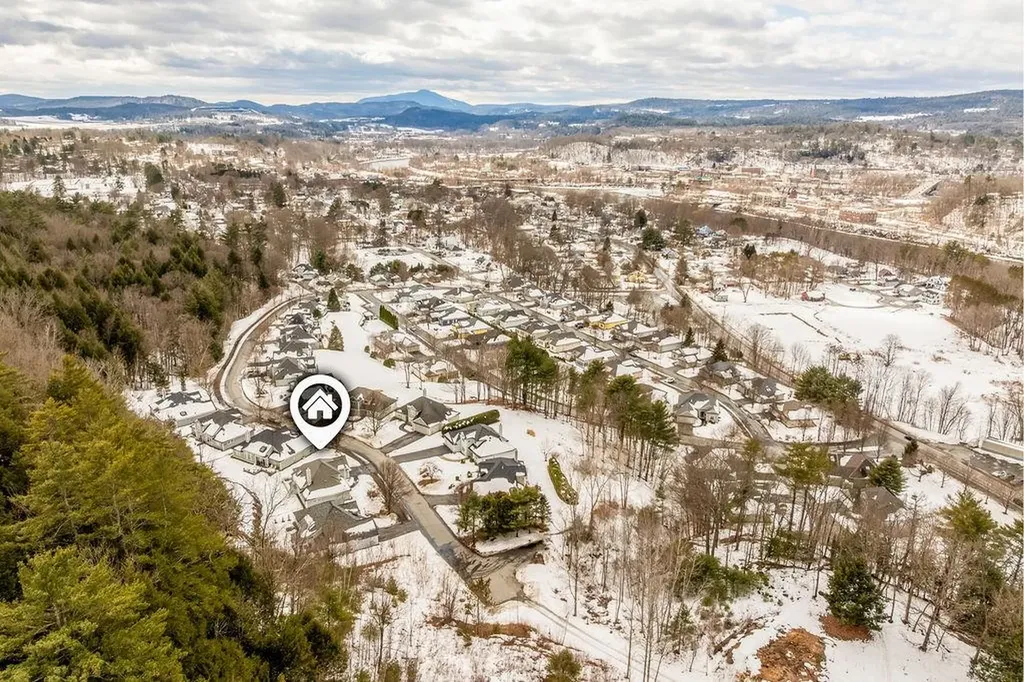78 Apple Blossom Drive Lebanon NH 03784