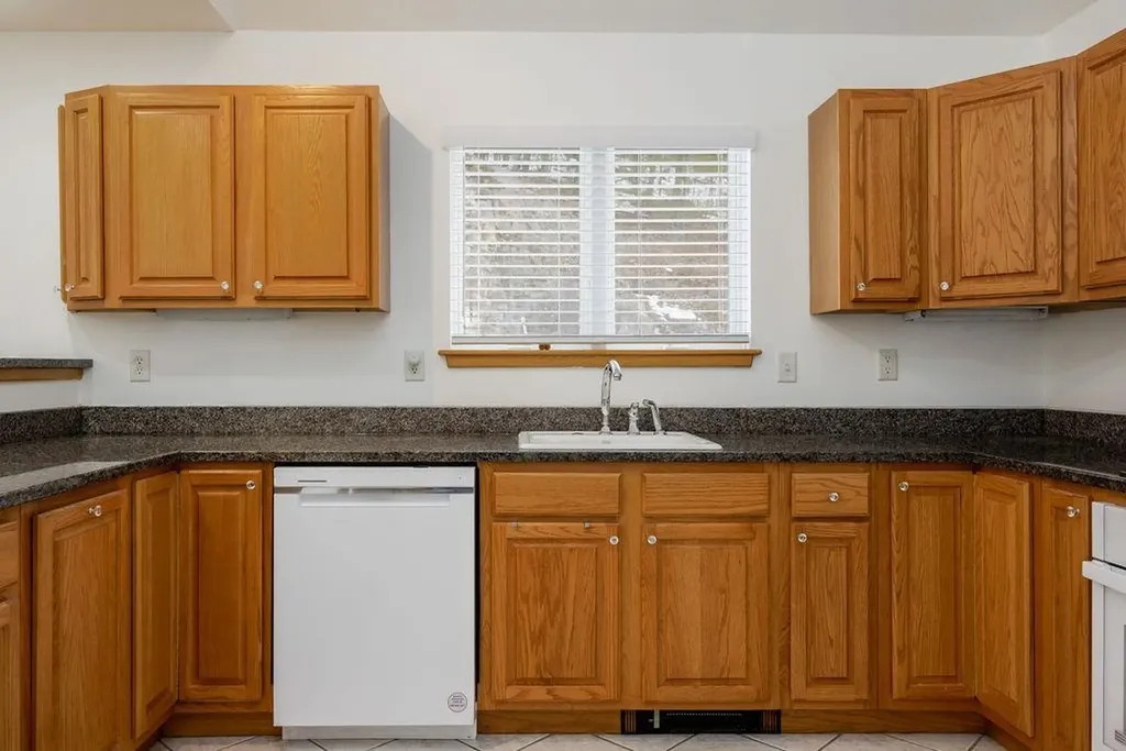 78 Apple Blossom Drive Lebanon NH 03784