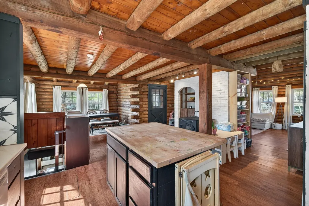 21 Langs Lane Newmarket NH 03857