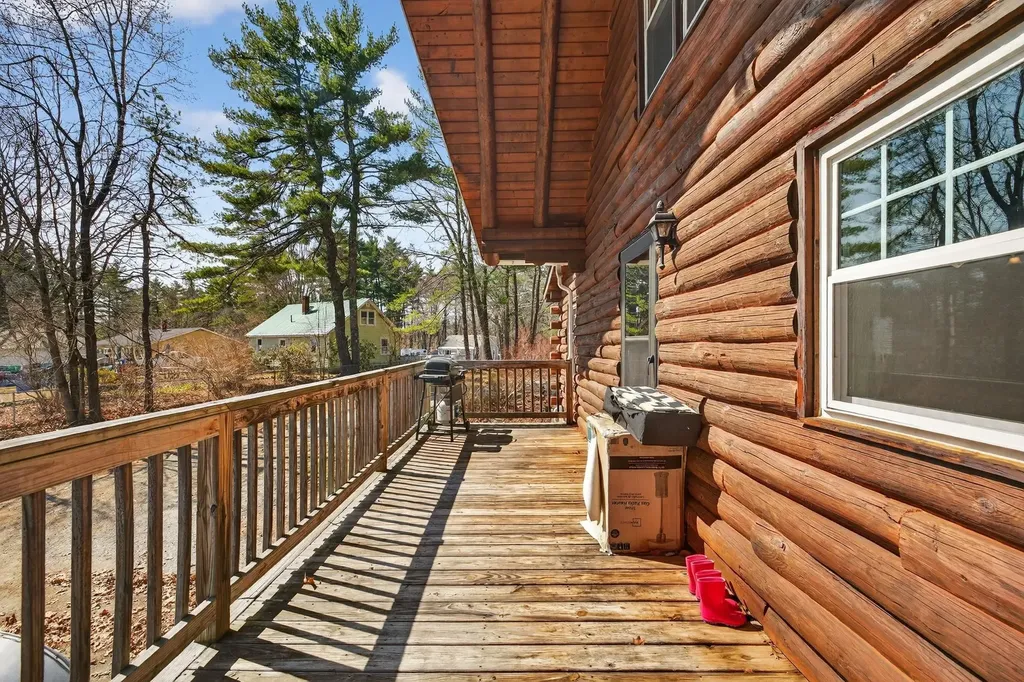 21 Langs Lane Newmarket NH 03857