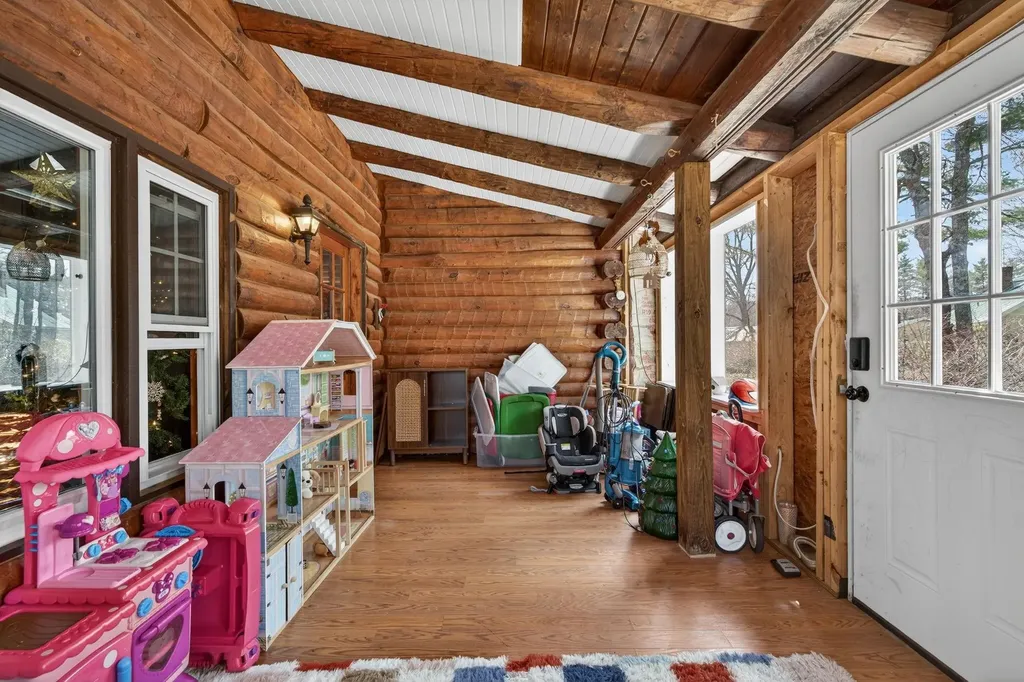 21 Langs Lane Newmarket NH 03857