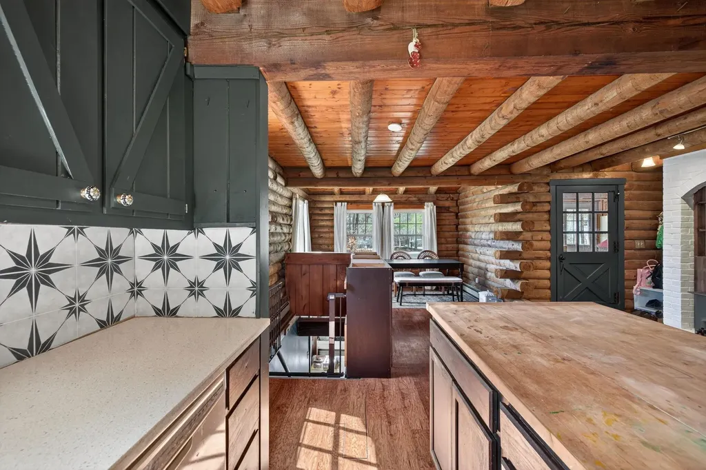 21 Langs Lane Newmarket NH 03857