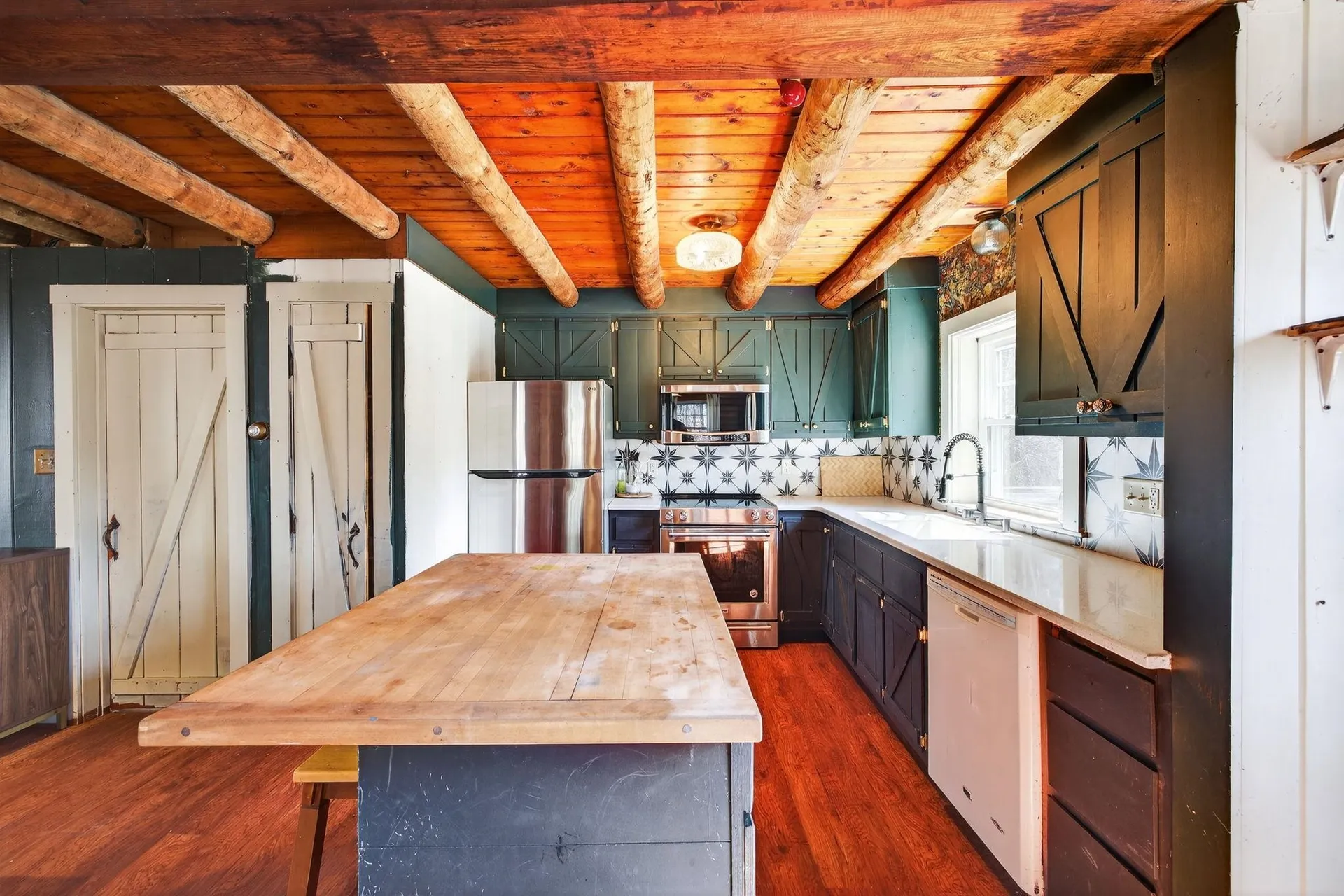 21 Langs Lane Newmarket NH 03857