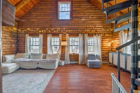 21 Langs Lane Newmarket NH 03857