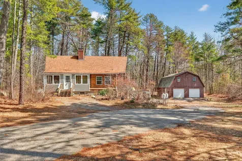 21 Langs Lane Newmarket NH 03857