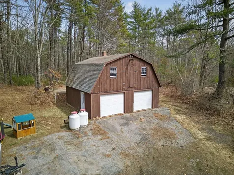 21 Langs Lane Newmarket NH 03857