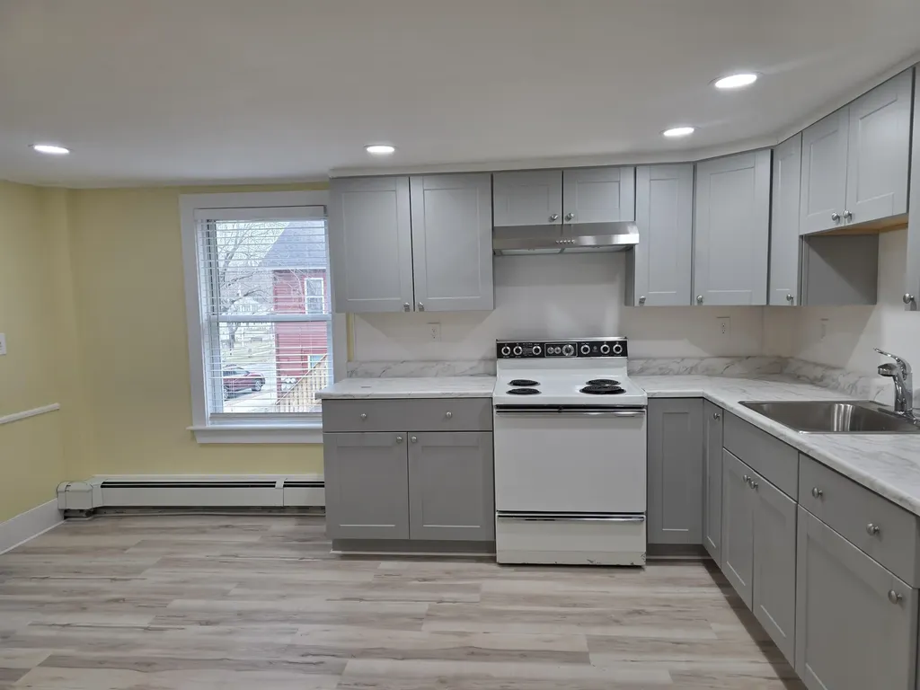 5 Central Square Troy NH 03465