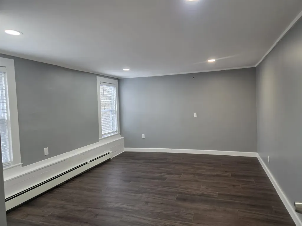 5 Central Square Troy NH 03465