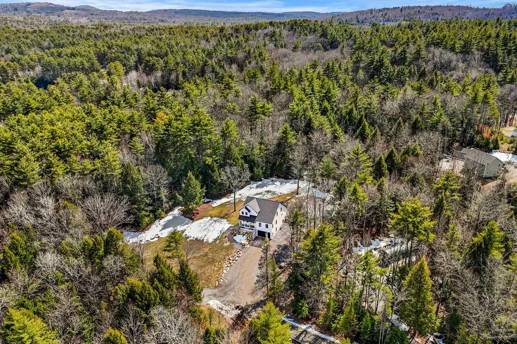 126 Grimstone Drive Belmont NH 03220