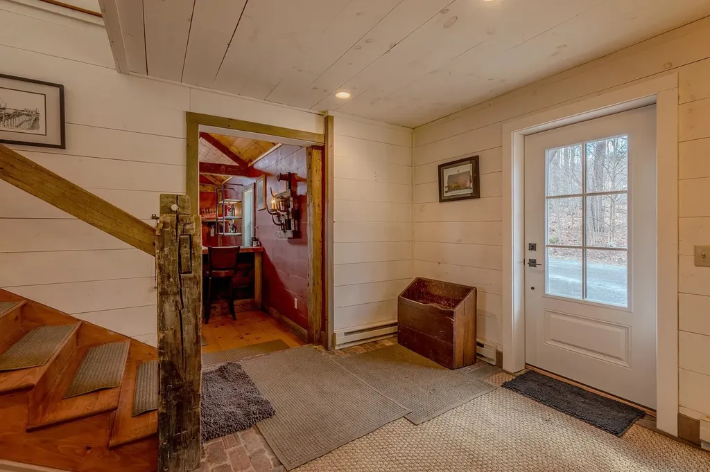 384 Alden Road Sunderland VT 05250