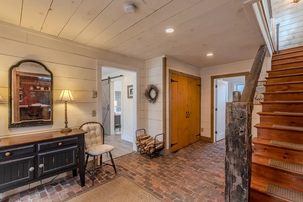 384 Alden Road Sunderland VT 05250